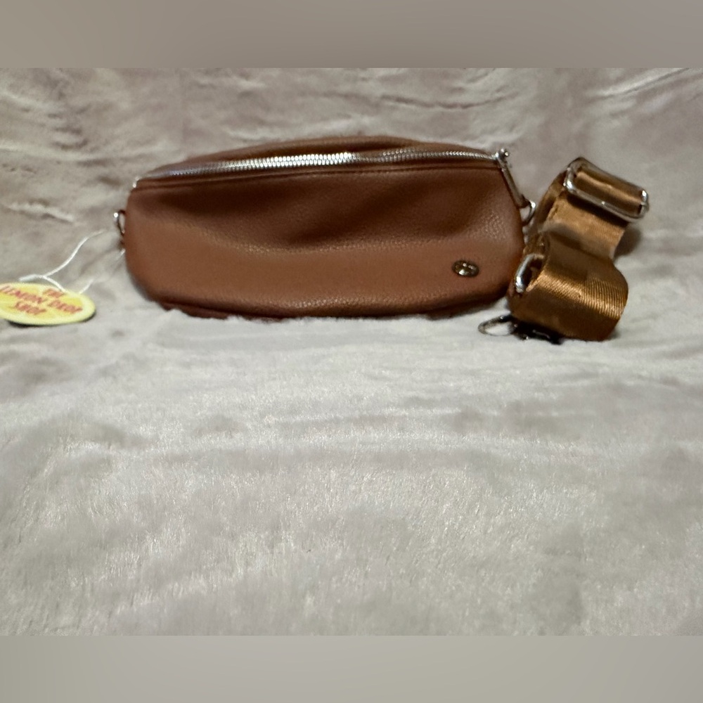 Brown Vegan Leather Crossbody Pouch with Adjustable Strap